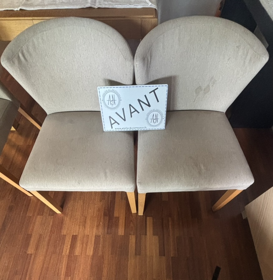 Chaise — avant