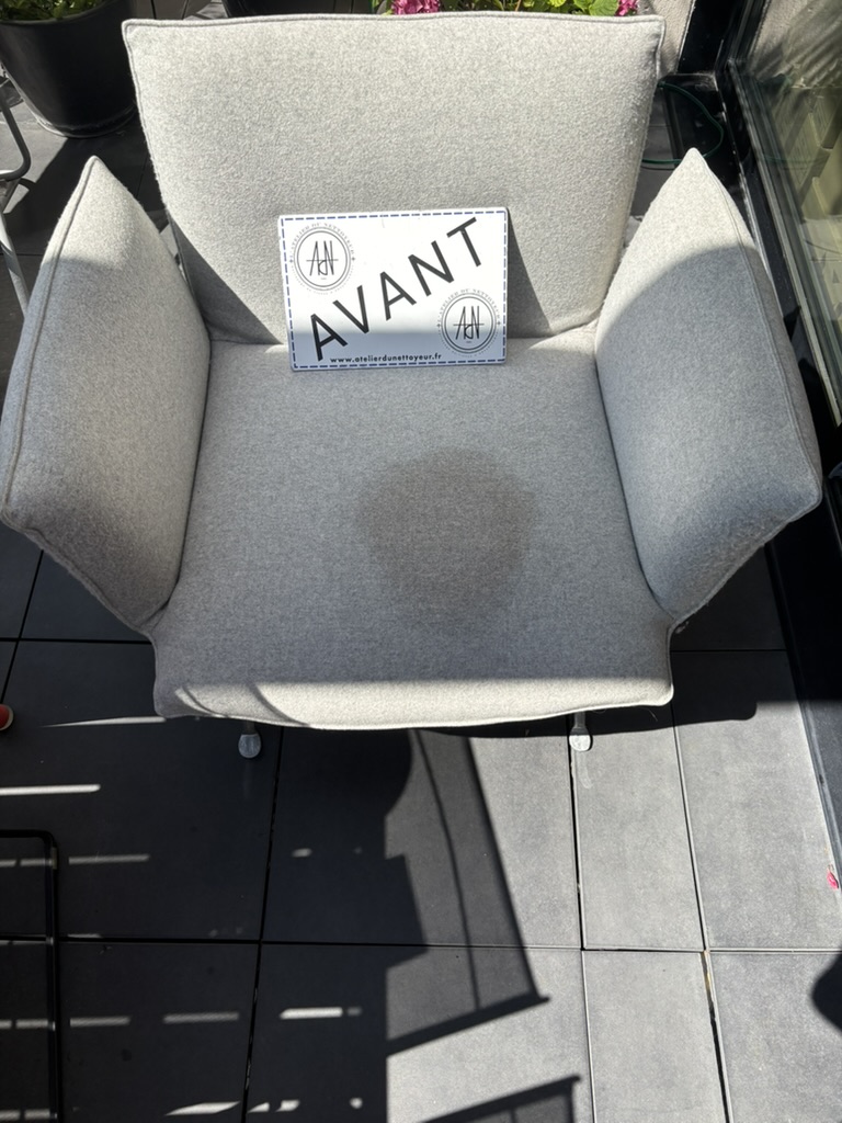 Chaise — avant