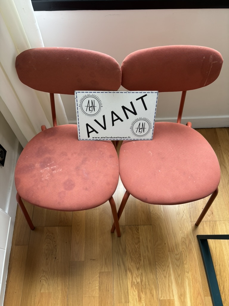 Chaise — avant