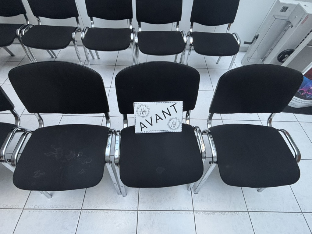 Chaise — avant