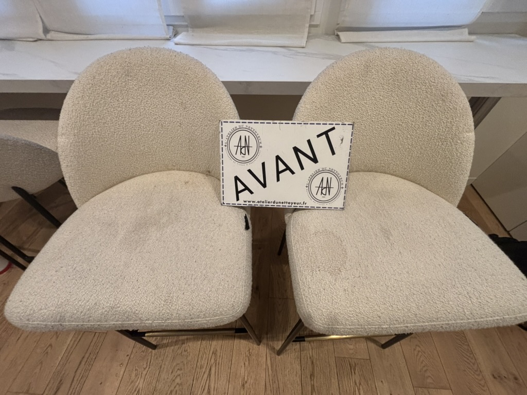 Chaise — avant