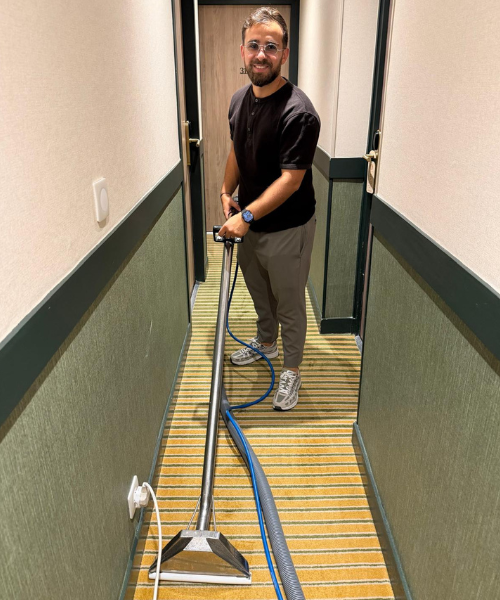 Nettoyage de canapé et nettoyage de tapis par l'atelier du nettoyeur